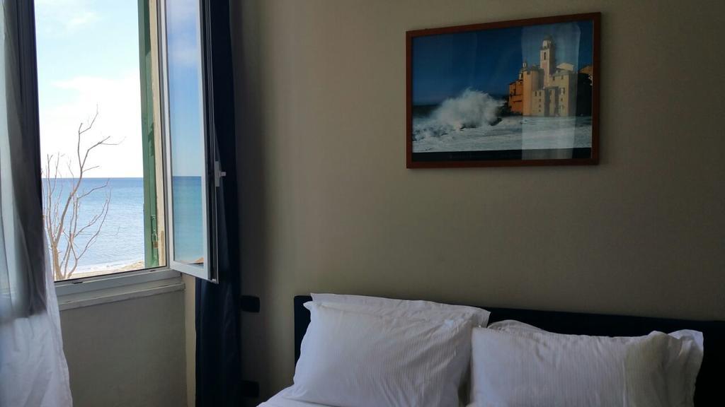 Luna Rooms Savona Bagian luar foto